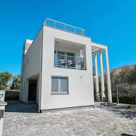 Karma 52 Villa