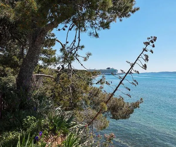 Villa Karma 52 *